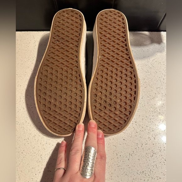 (2)Vans•Uni-Sex (39) - Picture 11 of 11